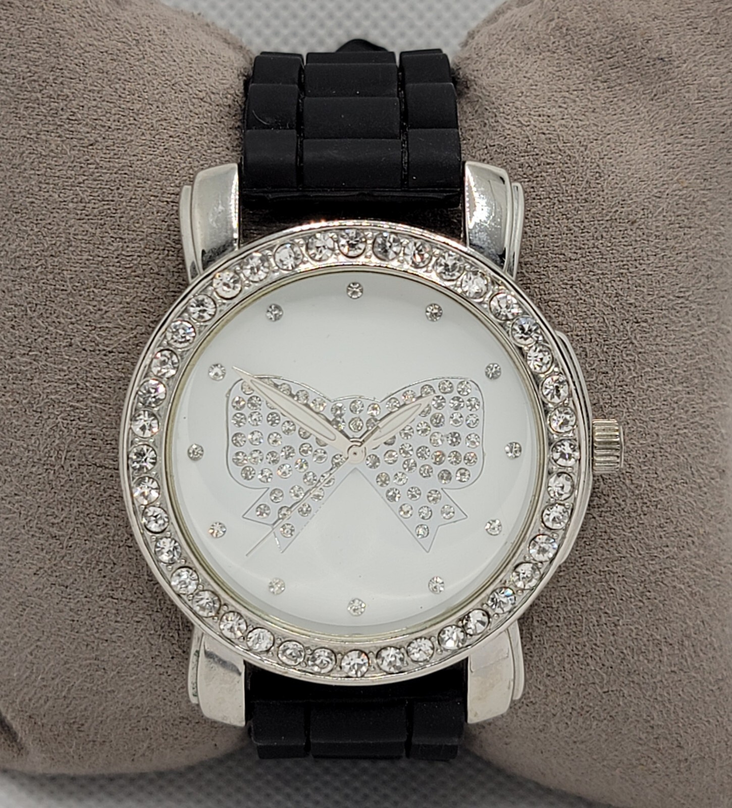 Ladies Casual Round Studded Bow Dial Silver Tone Black Poly Band Analog Watch J6
