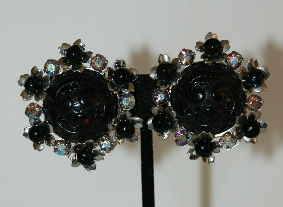 Elegant Vtg 80’s Couture Black Cabochon Beaded Flowers Silver Tone Clip Earrings