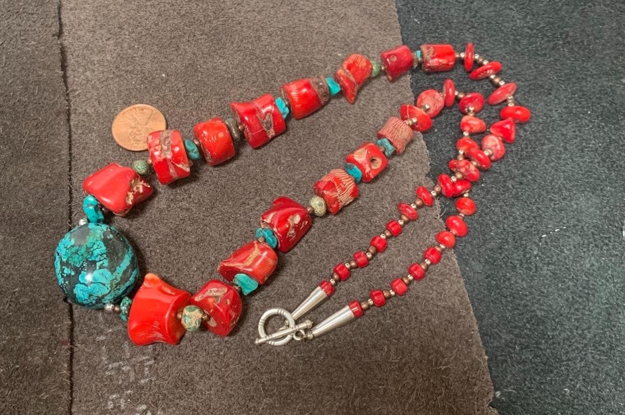 20.5″ Ethnic Nevada turquoise bead/coral necklace/g163d-w1.5)