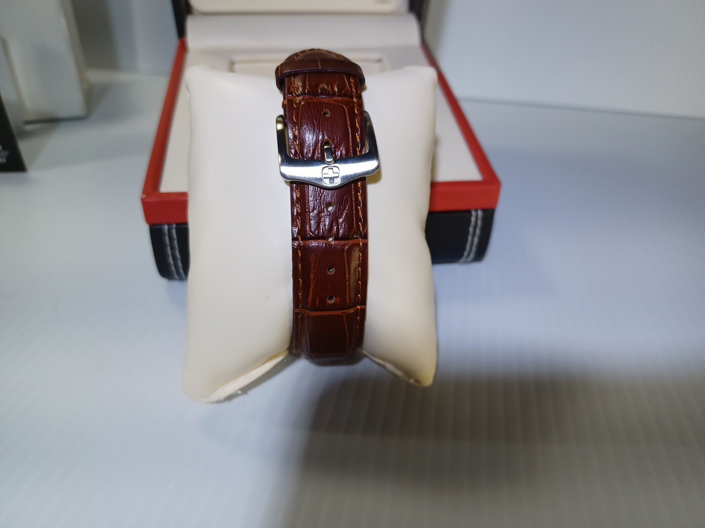 Wenger Swiss Military Classic Executive GMT Watch Rose Gold Brown Leather 100m
