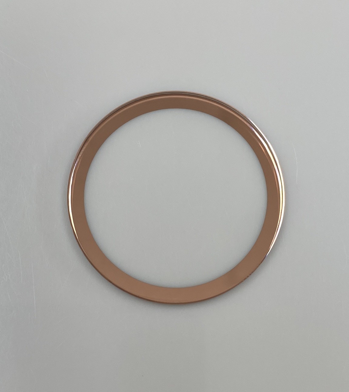(37.4mm x 2.50mm): 2.8mm Rose Gold Crystal to fit Movado Bold