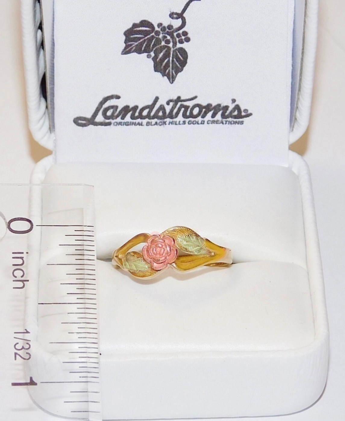 Black Hills Gold 10k Landstrom’s Rose Leaves Ring Size 6 1/2
