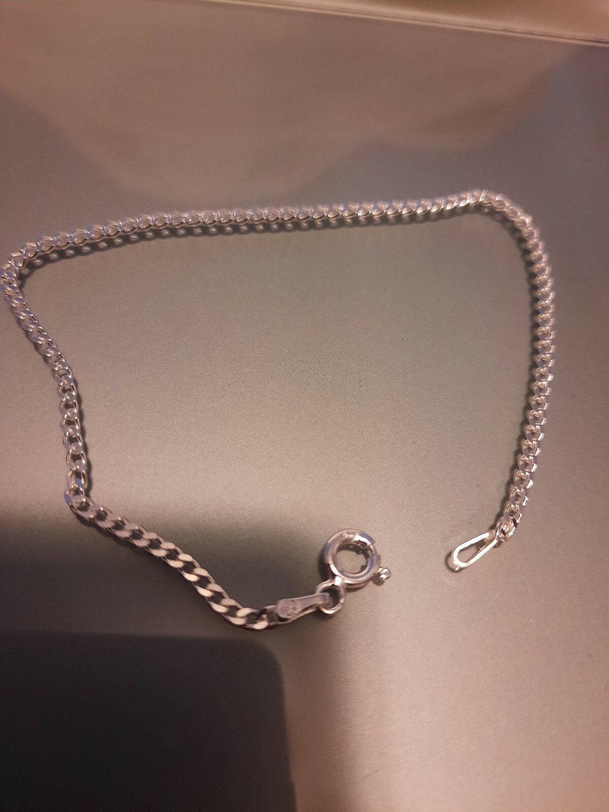 Italian Sterling Silver Curb Link Bracelet (7.50 In) (1.90 g)