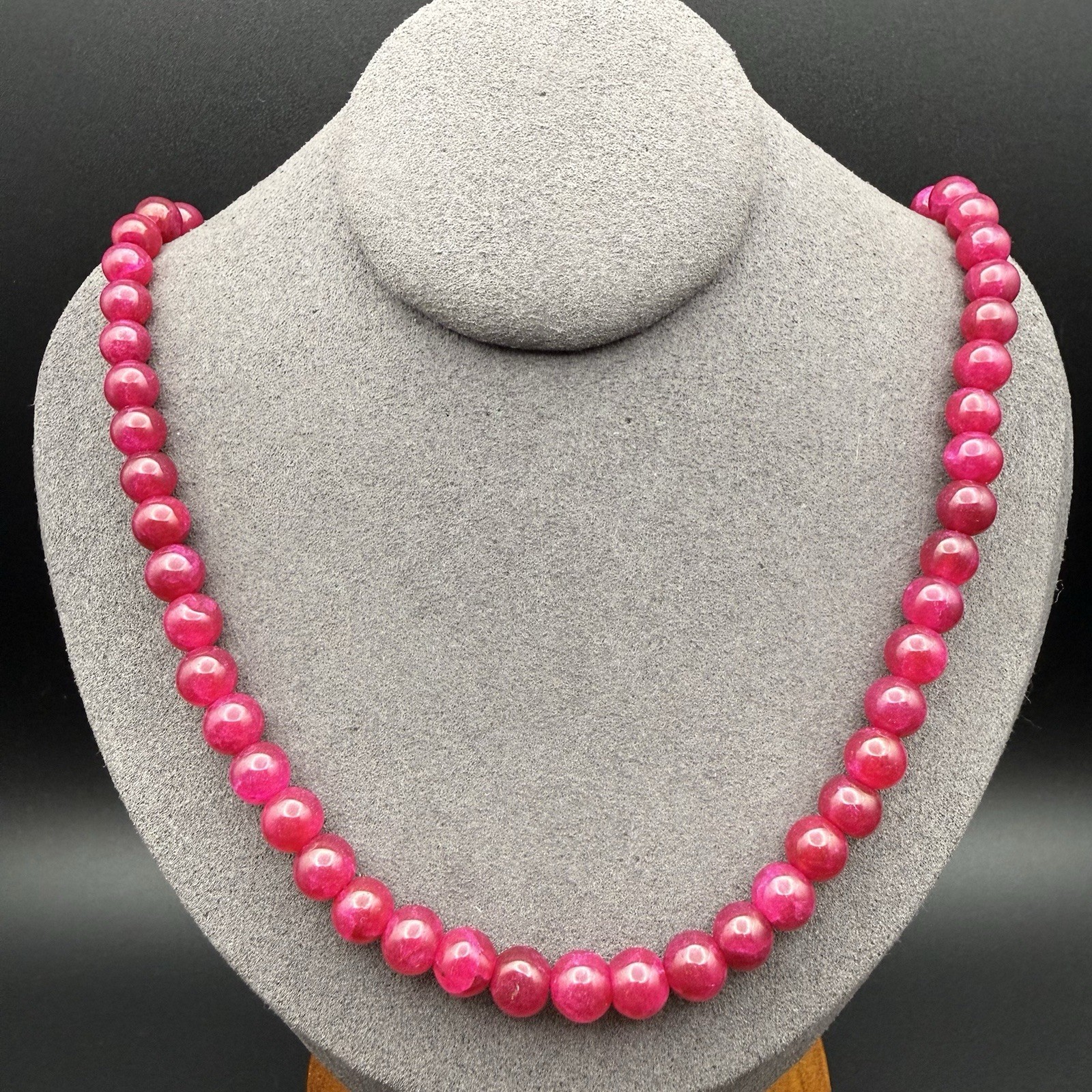 Vintage Raspberry Pink Dyed Jade Quartz Beaded Necklace Fuchsia 22″ Barrel Clasp