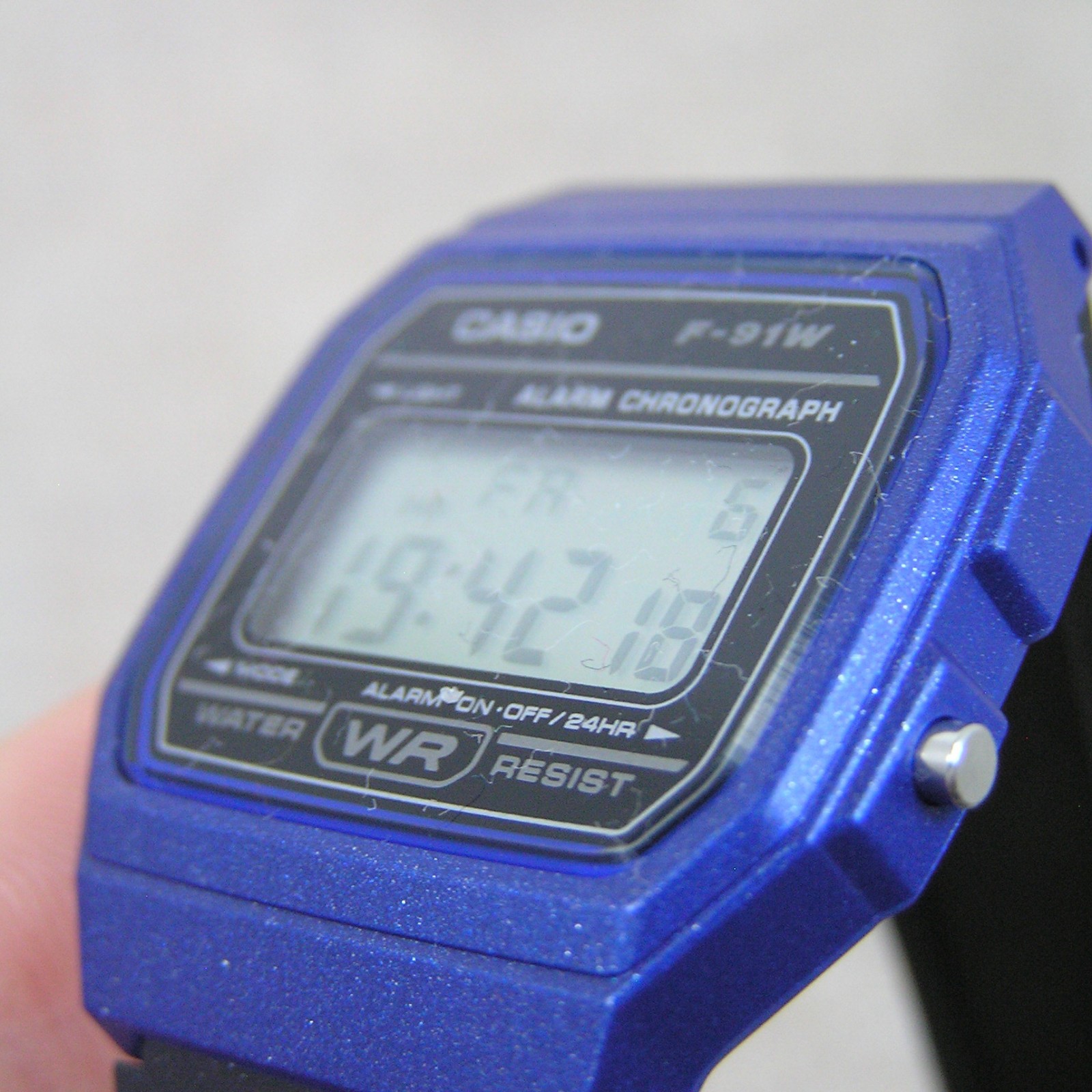 UK STOCK CASIO F-91WM-2AJH Japan Exclusive Digital Watch Classic Imported Model