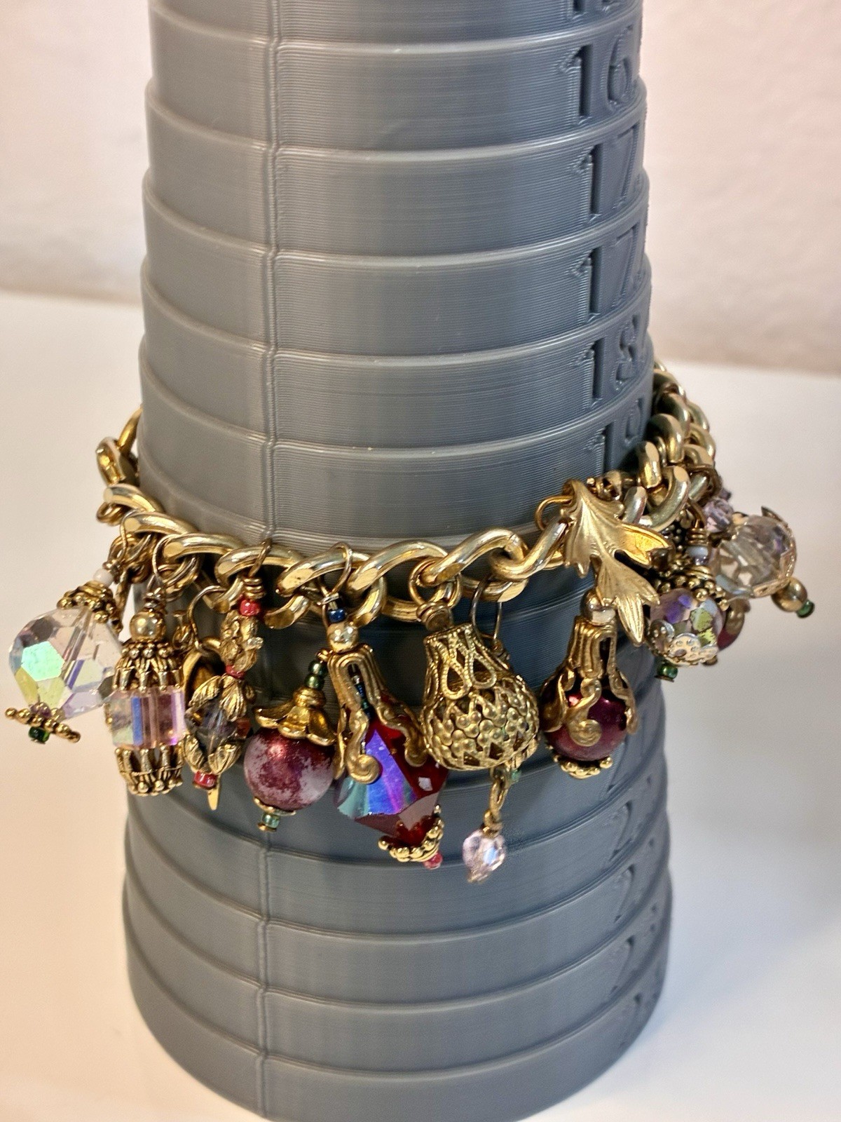 Gold Tone Cable Chain Charm Bracelet Toggle w/ Crystal Dangle Leaf Charms