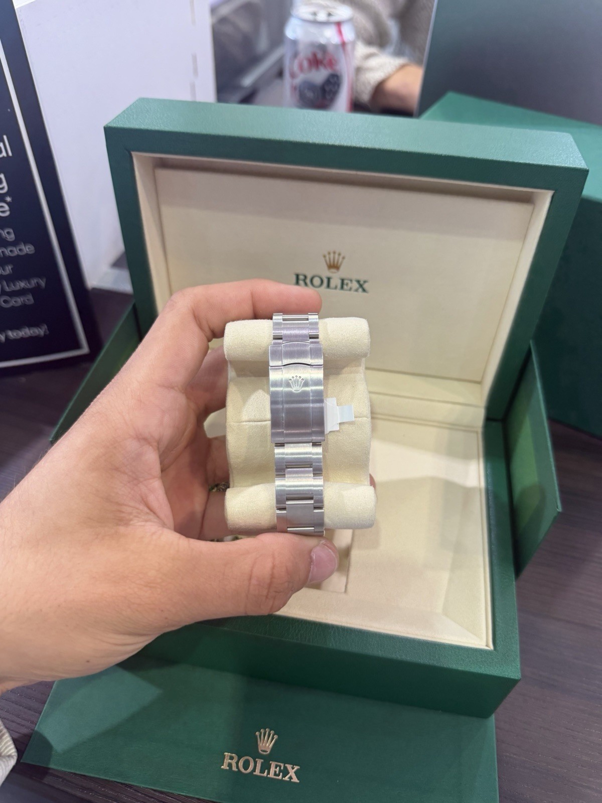 2026 NEW Rolex Oyster Perpetual 36mm Green Dial – Ref. 126000 – Oyster Bracelet.