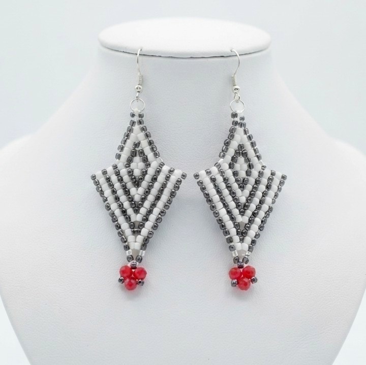 Handmade Ethnic/Boho/Africa Crystal Triangle Earrings White Black Red