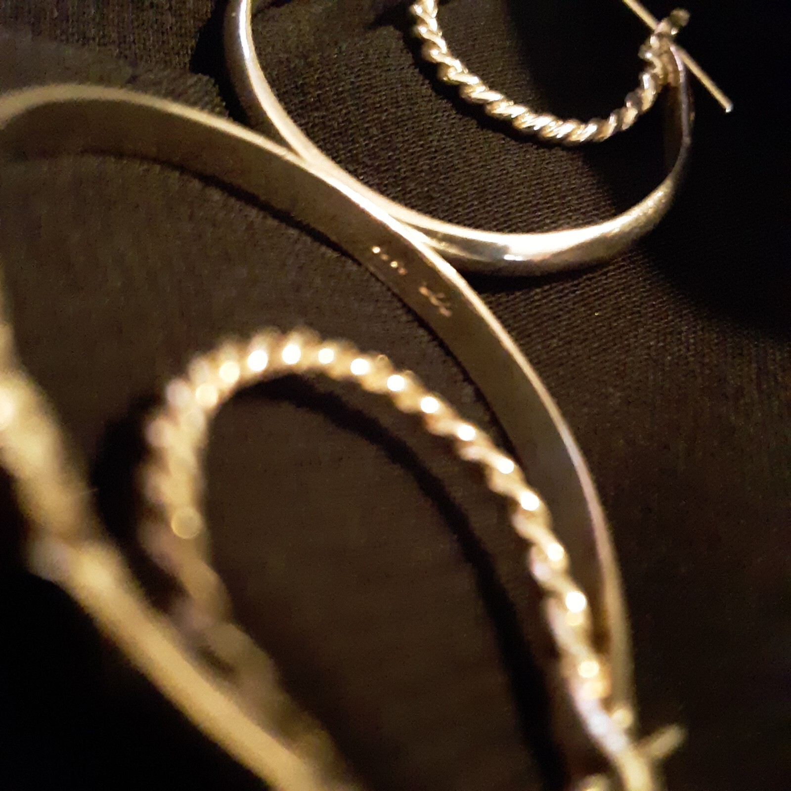 925 NAVADA SILVER DOUBLE HOOP ENAMELED FLORAL DESIGN PIERCED EARRINGS