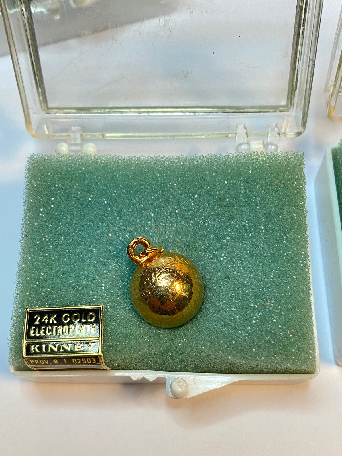 Lot of 4 Kinney Rhodium and 24k Gold Electroplate Balls Charms