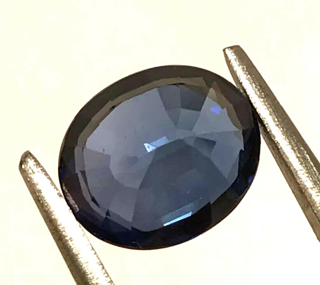 4.0 Ct Natural Blue Sapphire, Excellent Oval Cut , VS Clarity,9 mohs