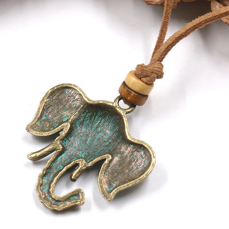 Fashion Vintage Green Elephant Charm Pendant Sweater Chain Alloy Necklace jewelr