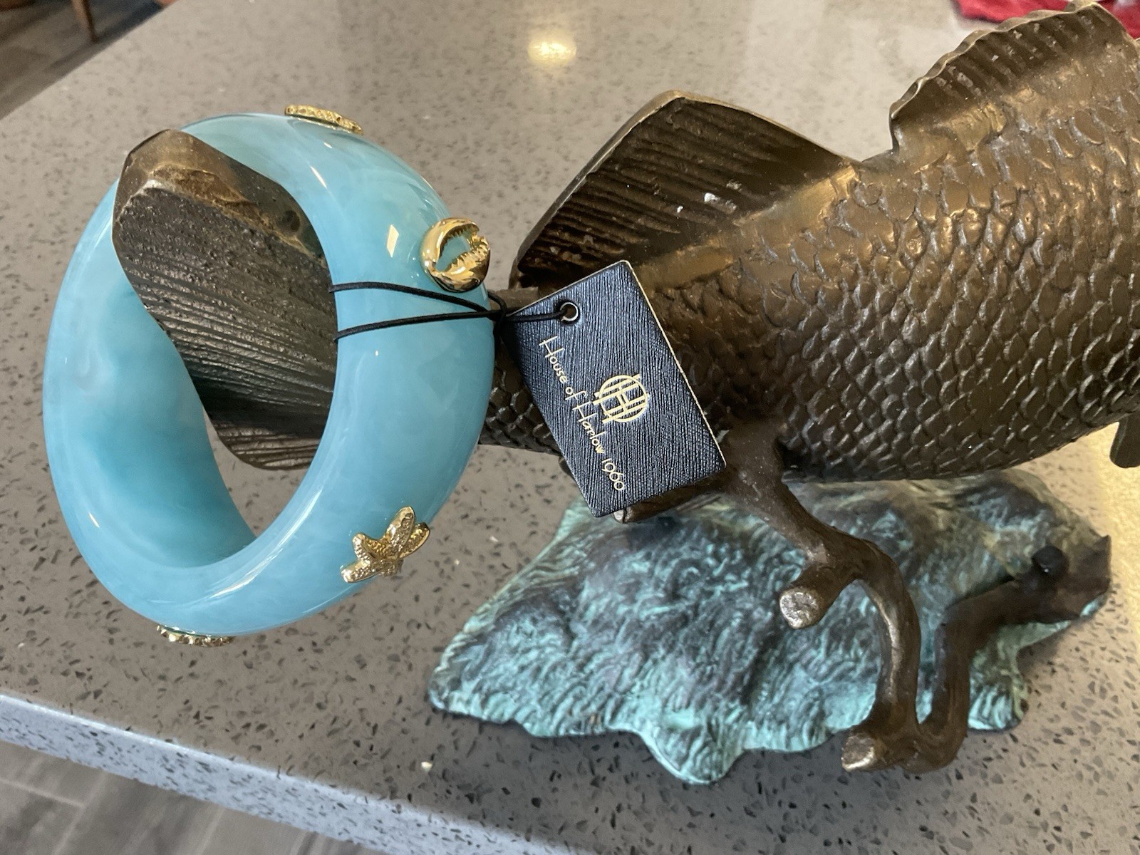 House of Harlow Blue Chunky Bangle Bracelet Gold Tone Seashell Starfish 8.25″