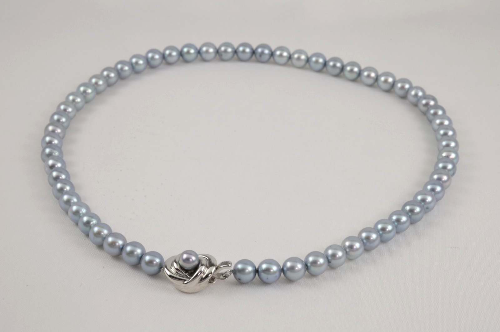 TASAKI Akoya Blue Pearl Necklace 7.0-7.5mm 17″ Silver Clasp w/ Case