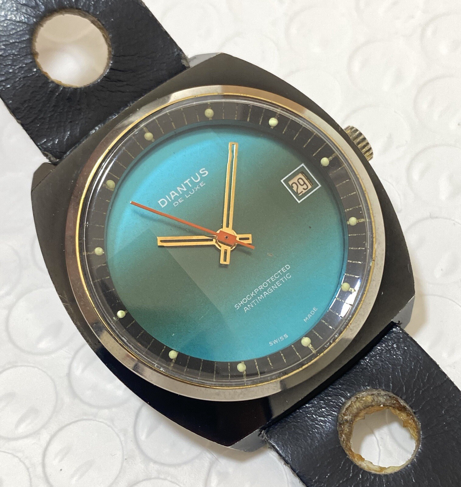 Diantus De Luxe Vintage Watch Men’s 38mm Date Swiss Made Blue Dial Very Rare