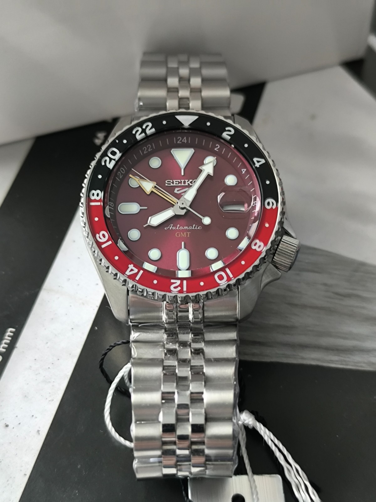 Seiko 5 Sports Asia SSK031K1 Passion Red red/black GMT (no box*)