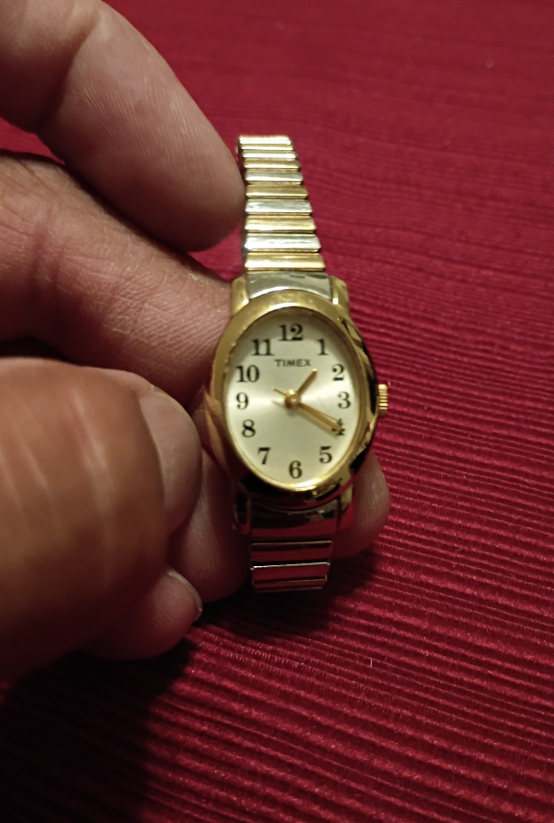 Vintage Timex Women’s Quartz Gold Tone Bracelet White Dial -Working New Battery