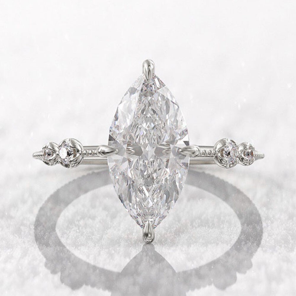 Sparkle Ring For Valentine Gift 2.85 Ct CZ Women Proposal Ring 925 Silver Plated