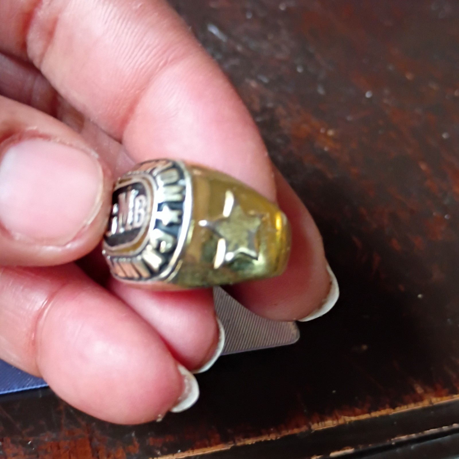 Men’s Championship Signet Ring Size 7 Gold Tone w/ Star Detail CHAMPION GMB