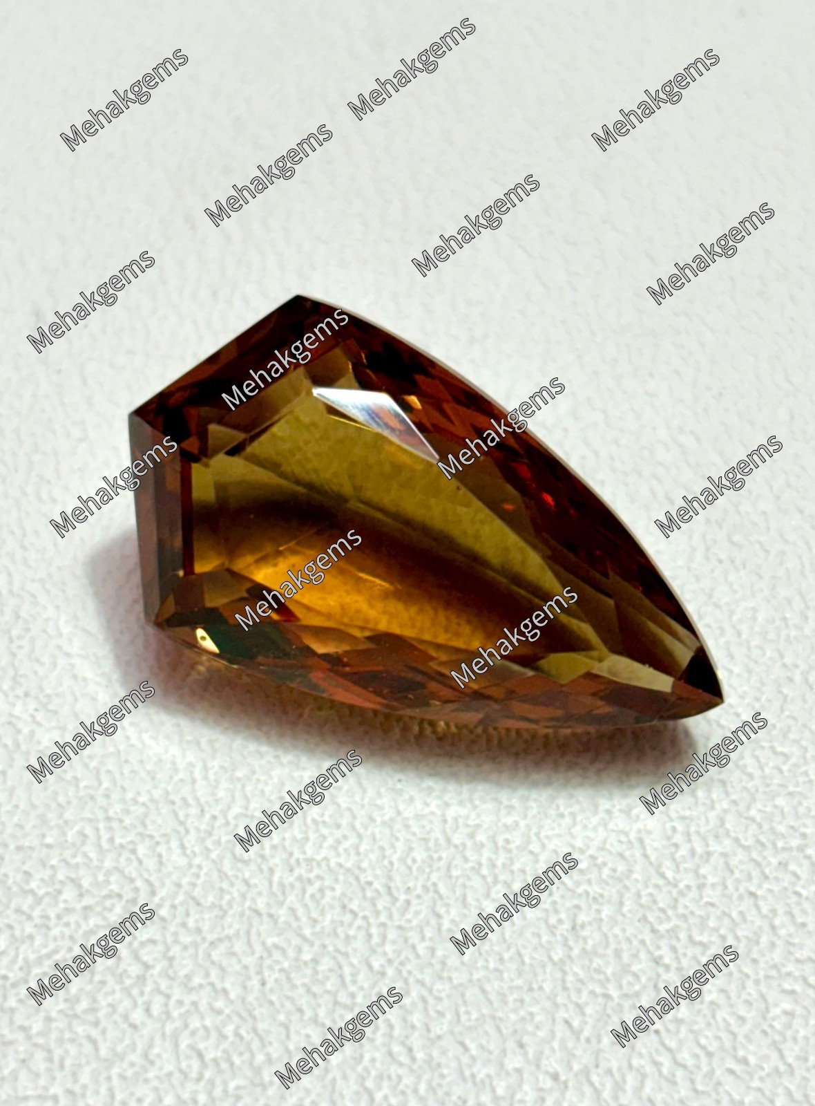 38.Ct Zultanite Gemstone, Shield Cut Color Change Diaspore, Jewelry Focal Stone