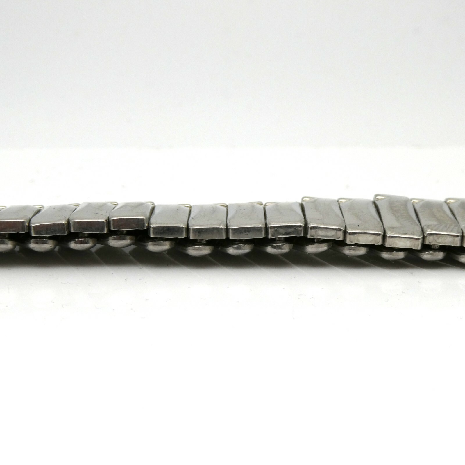 Vintage JB Champion 16.0 mm – 19.0 mm adjustable width steel wristwatch bracelet