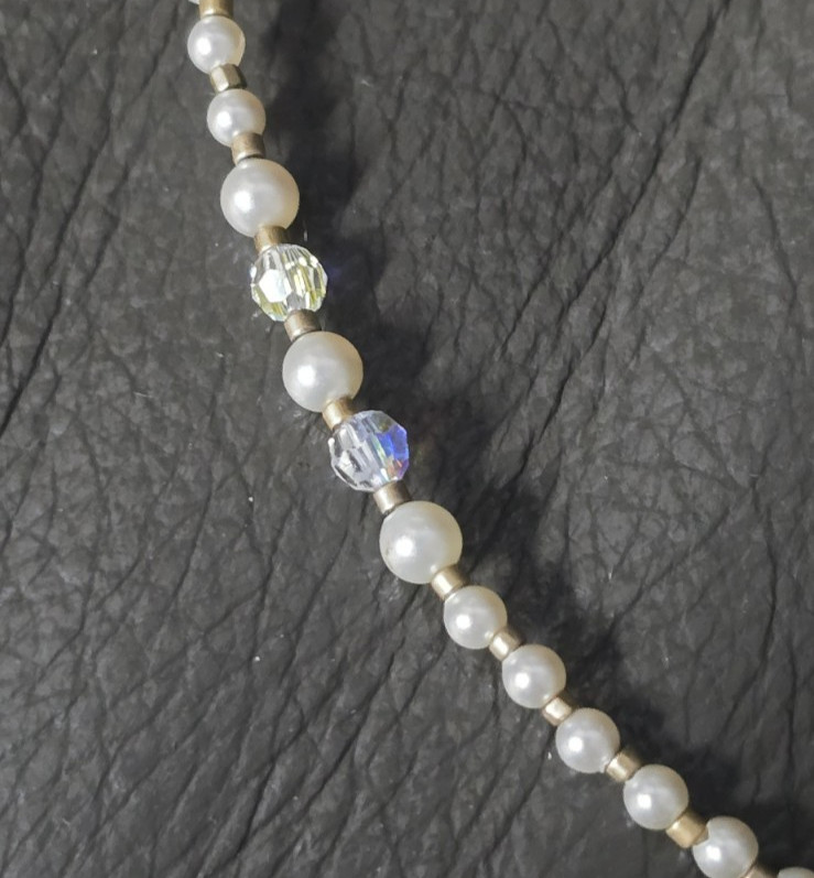 Holly Yashi Delicate Designer Beaded Necklace with 14K Gold Filled Clasp 18.5 in