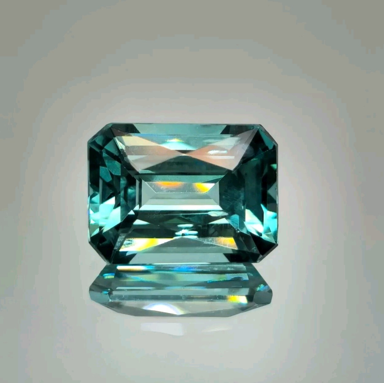 Untreated Apatite 3.30 Carat Neon Rare Coloured Gemstone Precision cut