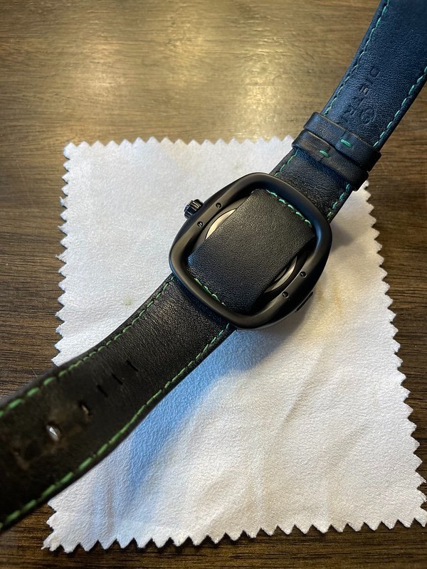 Dietrich Organic Time OT-1, automatic men’s watch green hands