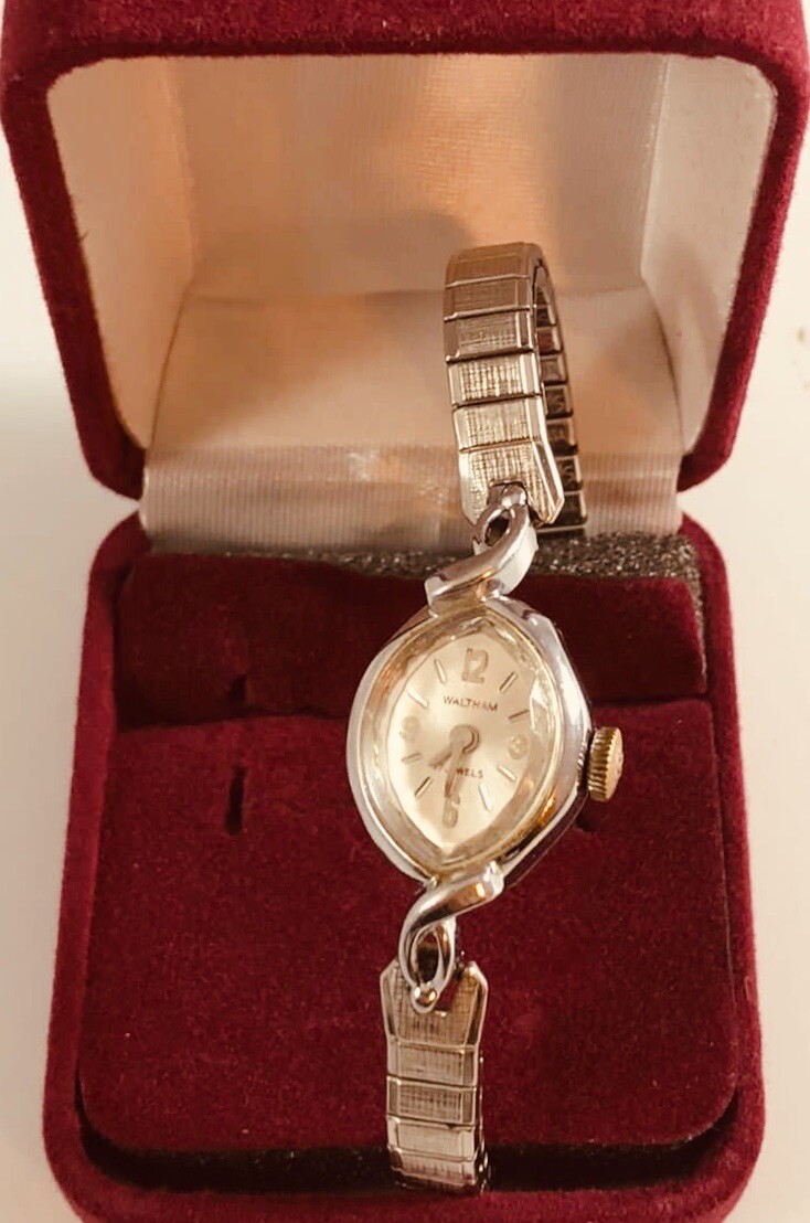 Waltham 17 Jewels Gold Tone MECHANICAL Watch WORKS
