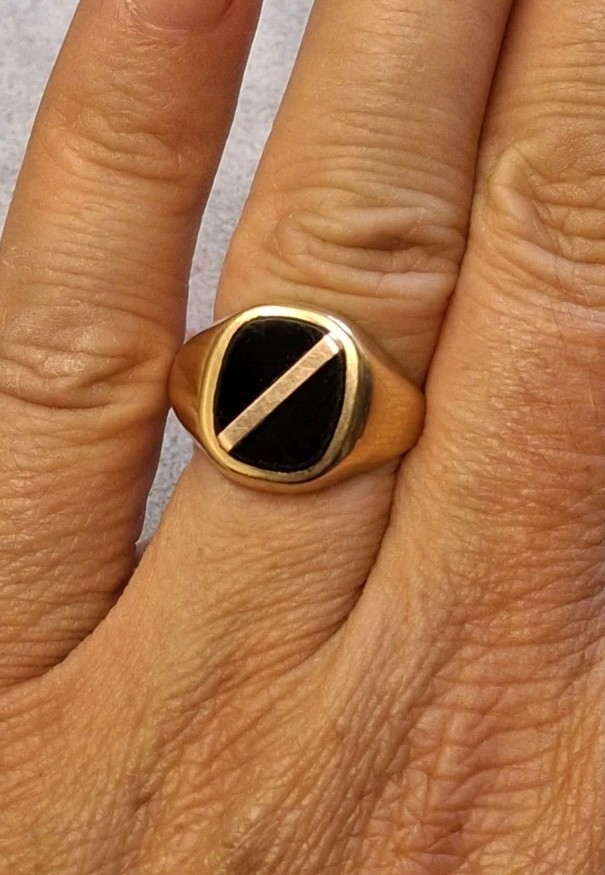 Vintage 9ct Gold Onyx Signet Ring – Size R