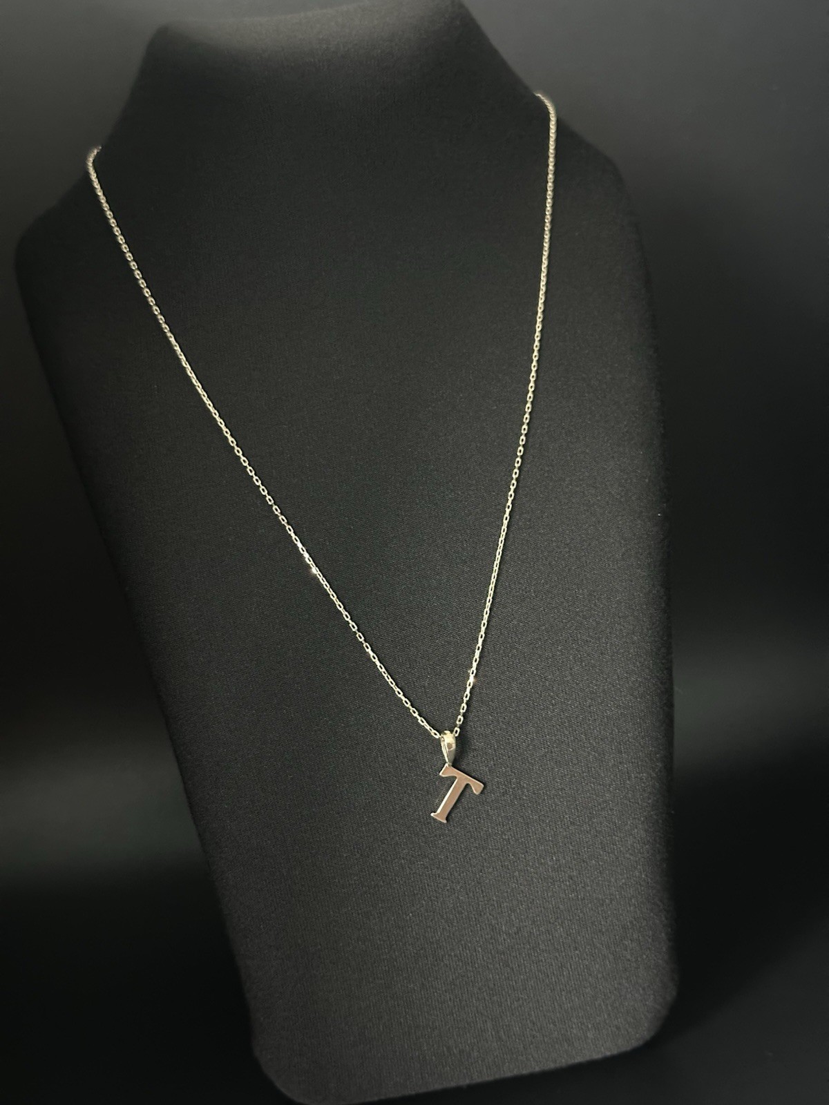 14K Solid Gold T Initial Necklace 1.95g 585 Yellow Gold Letter Pendant Chain