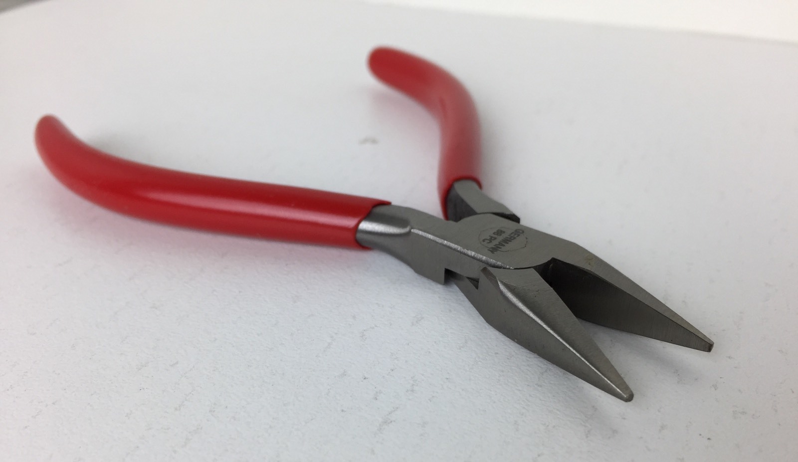 Beadsmith Chain Nose Pliers Germany 5 1/2″ Box Joint PVC Grip NEW