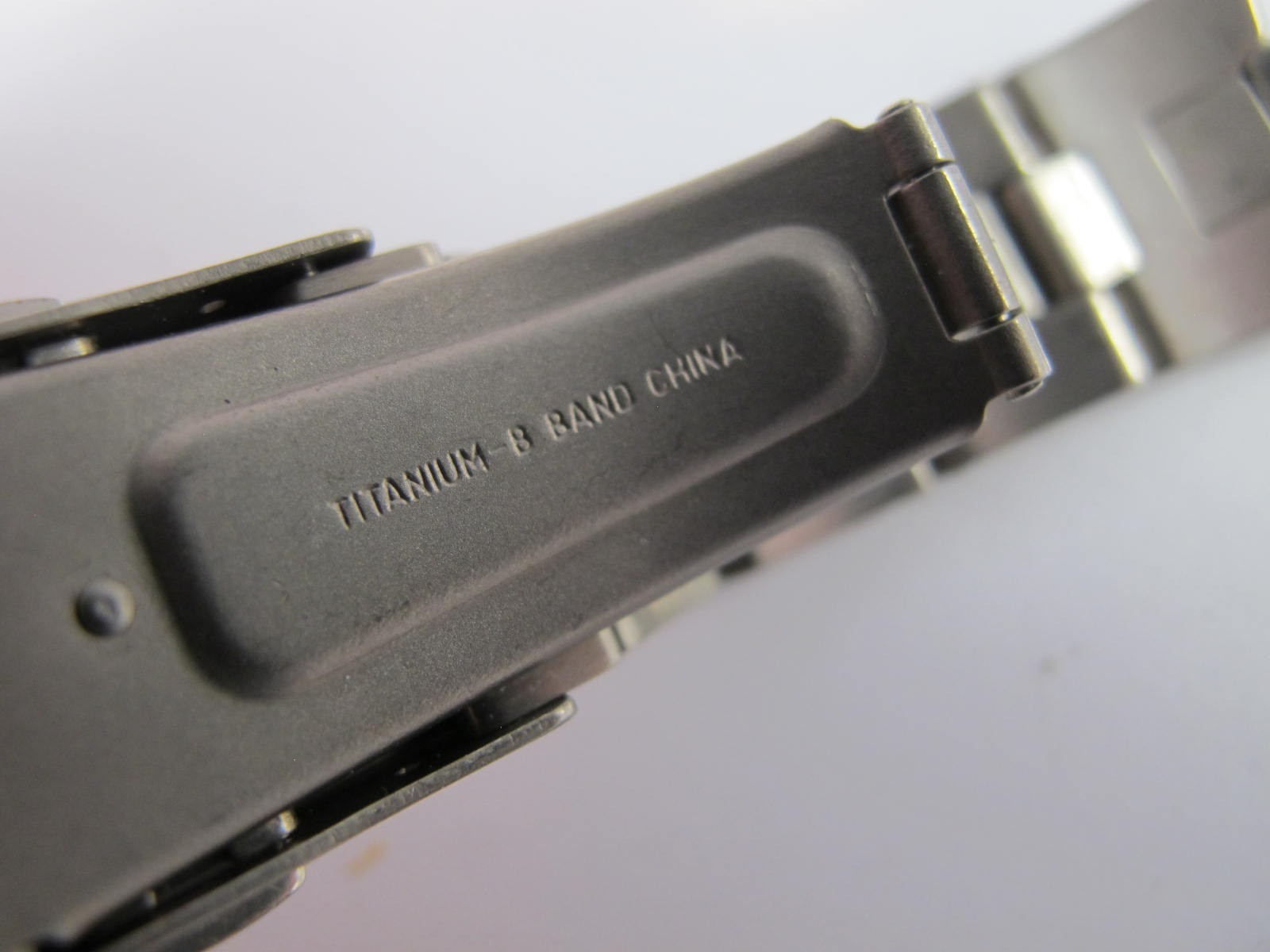 seiko band 4728-b.i mens titanium clasp and band 8F32-0010 SLL013 SLL015