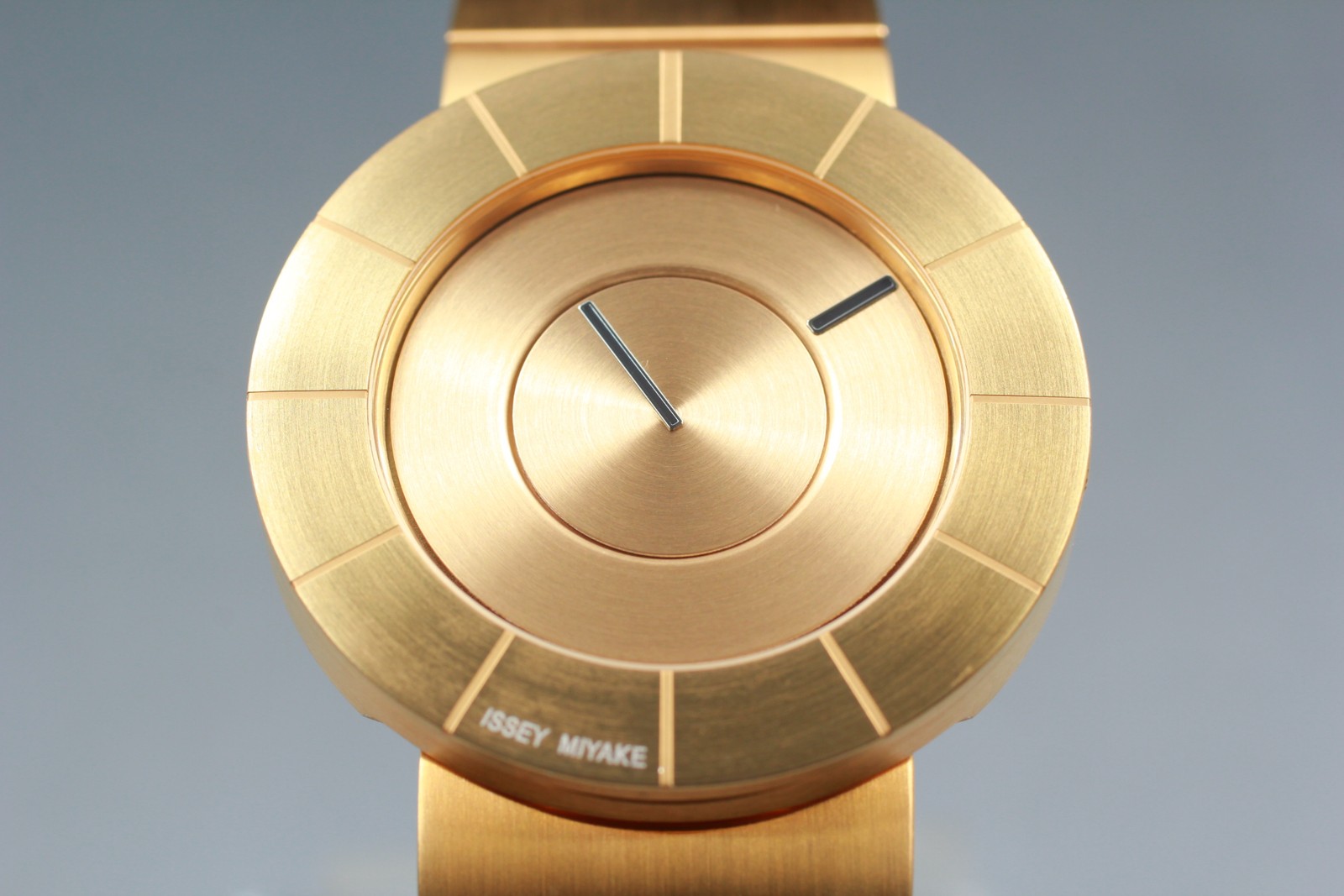 [MINT] ISSEY MIYAKE Tokujin Yoshioka designed GOLD NY0N005 Men’s Watch