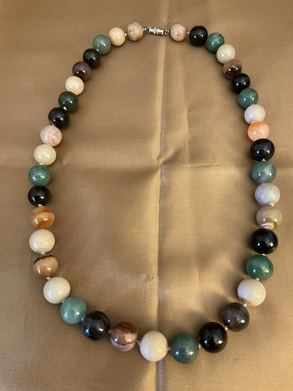 VTG Multicolored Agate Hand Knotted Round Beads Necklace Screw Clasp 22”L, 114g