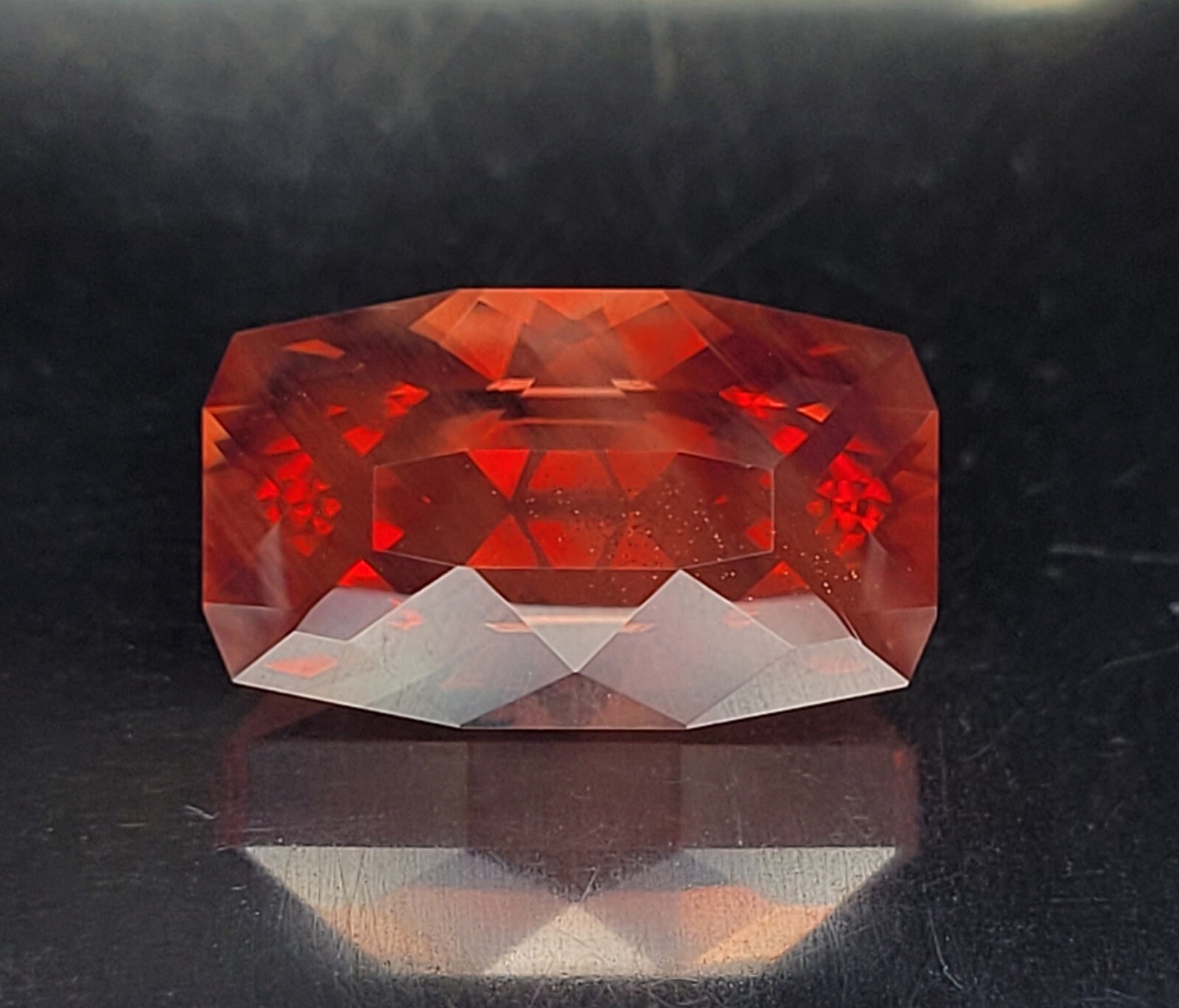 Oregon sunstone: custom cut cushion shape gemstone 7.1 cts