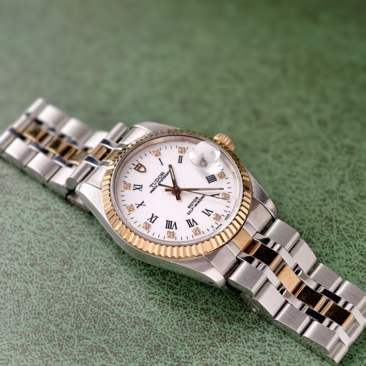 Tudor White 10-Diam Roman Dial Prince Date 74033 Men’s Watch Automatic 34mm