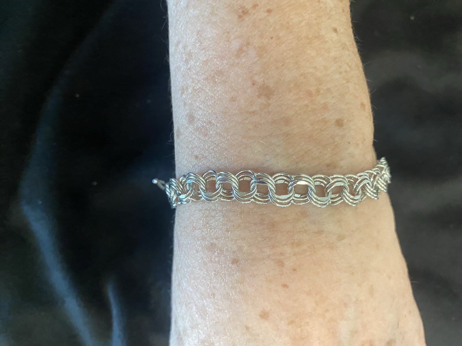 American Sterling 925 Triple Ring Charm Bracelet W/ Safety Chain/clasp 8” 11.30g