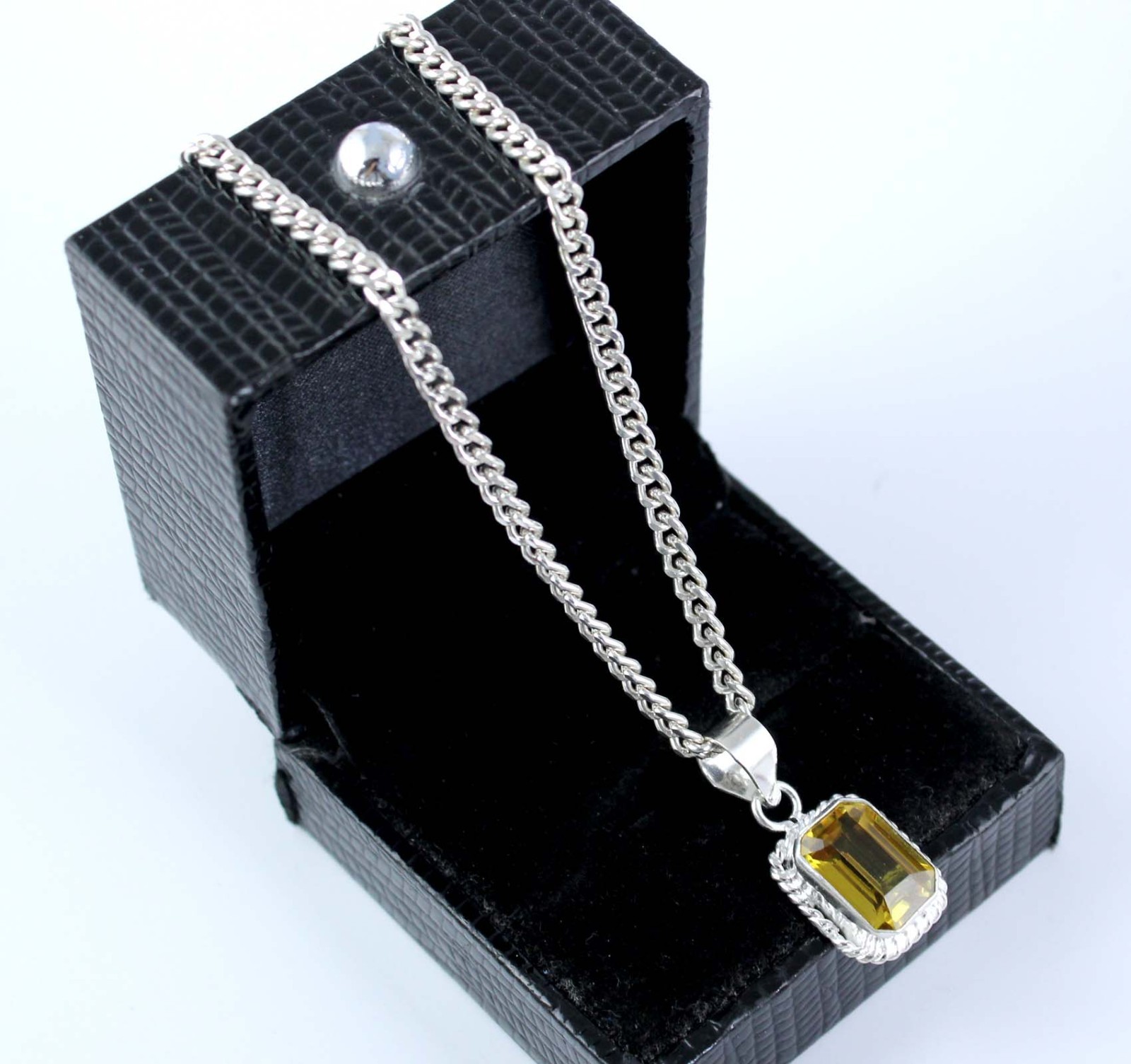 11.70 Ct Natural Yellow Sapphire Emerald Cut Gemstone Men’s Pendant New Stock