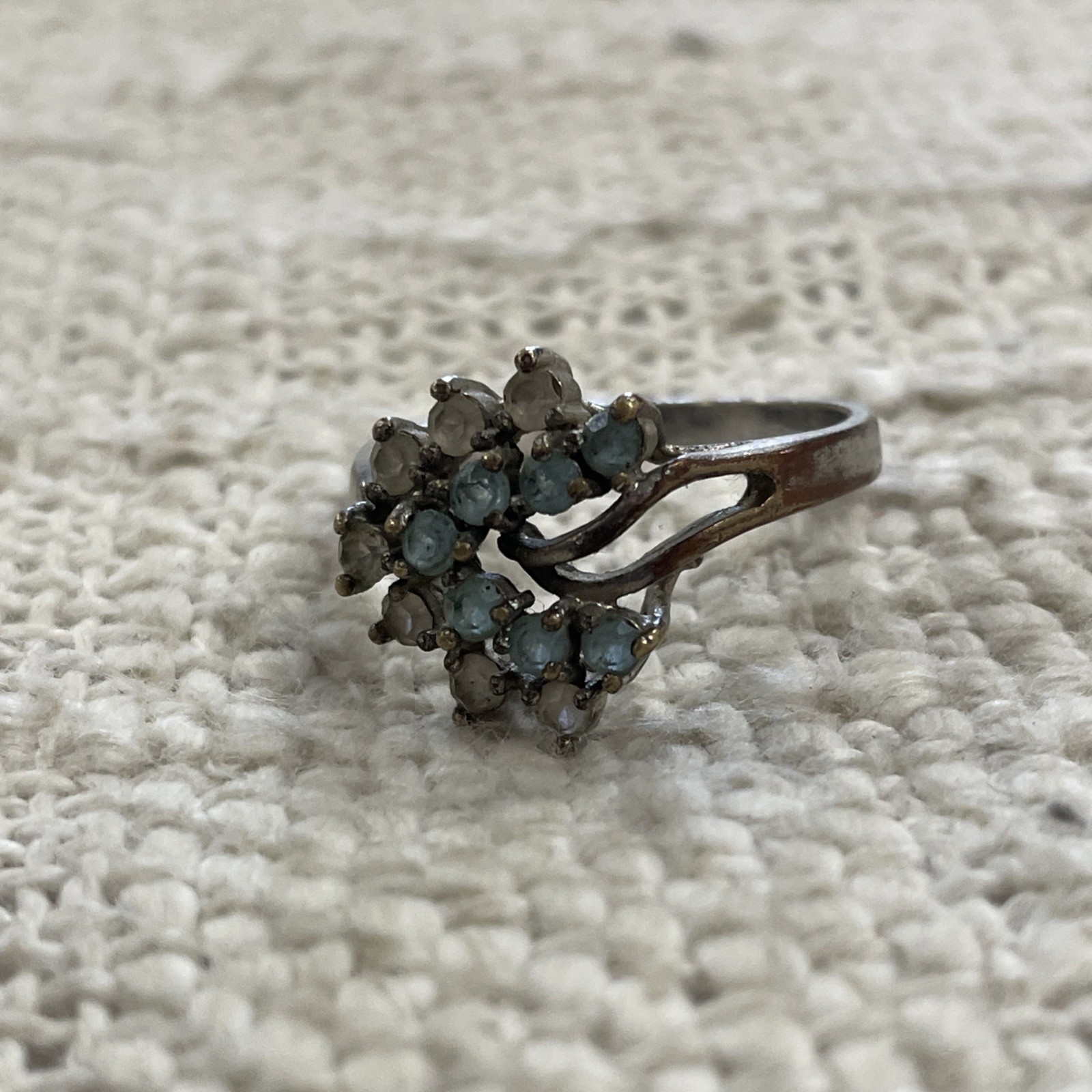 Silver Toned Blue & White Gem Cluster Cocktail Ring Size 9.5