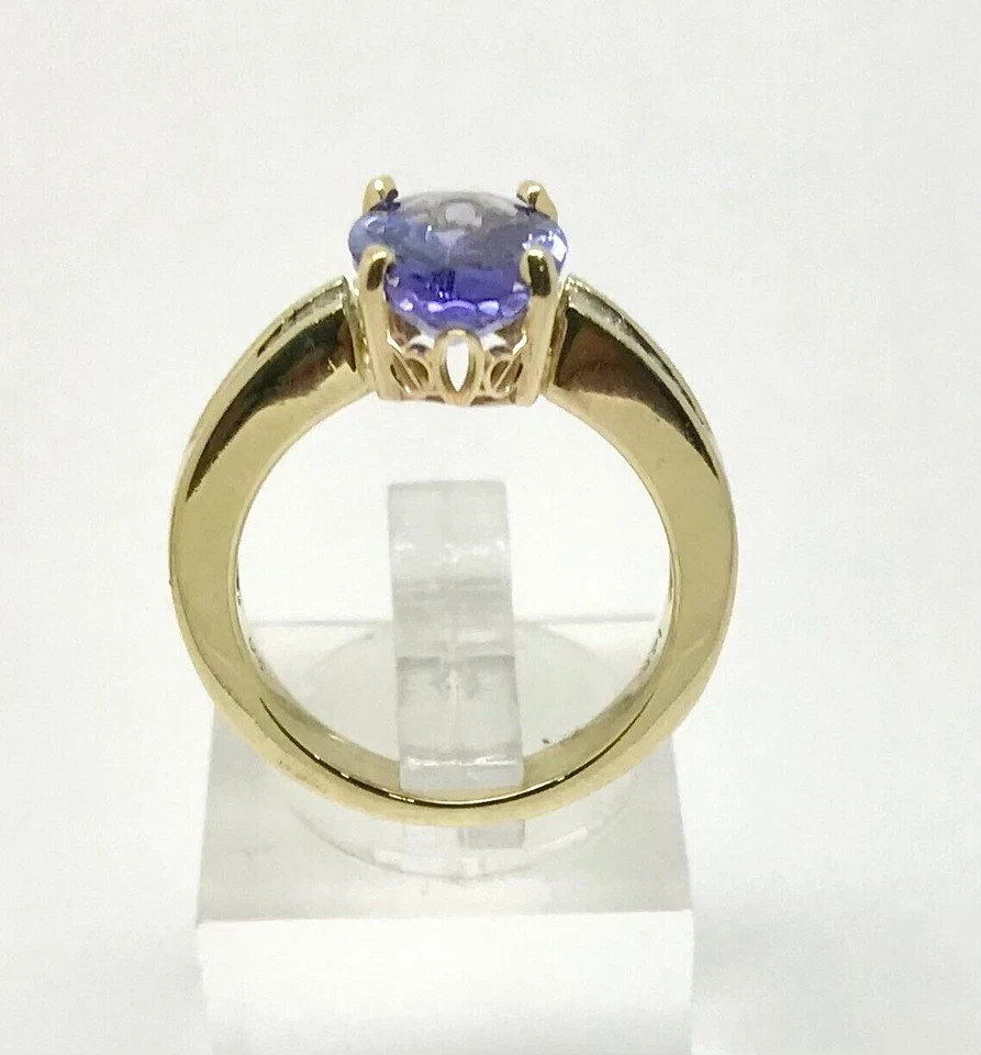 3.55 Ct Oval Cut Tanzanite Women’s Unique Engagement Ring 14K Yellow Gold