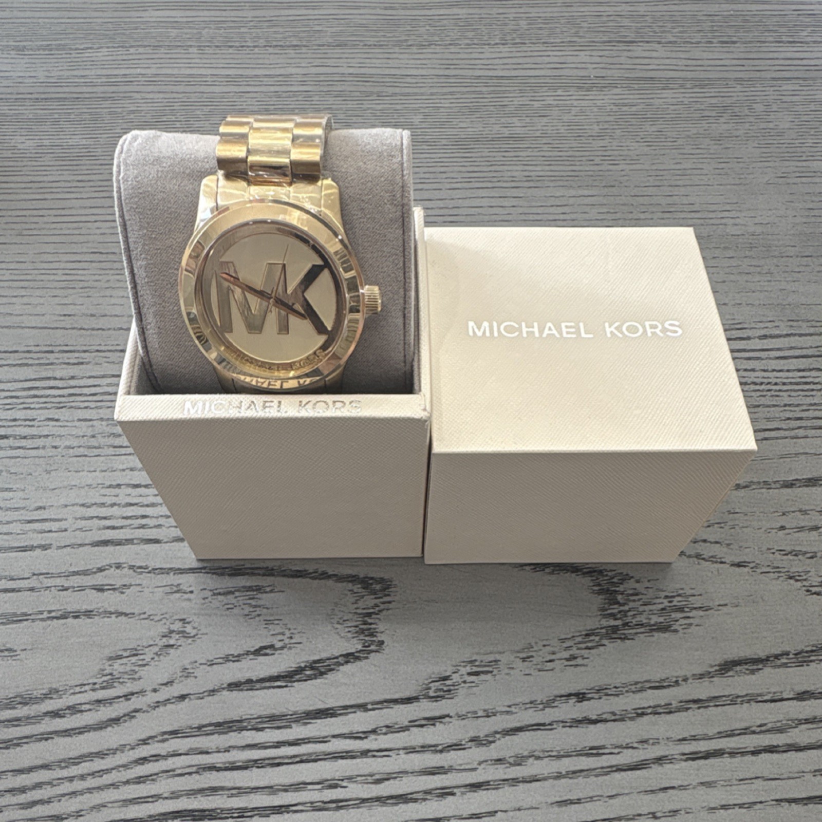 Michael Kors Gold-Tone Logo Dial Quartz Analog Wristwatch with Box MK5473