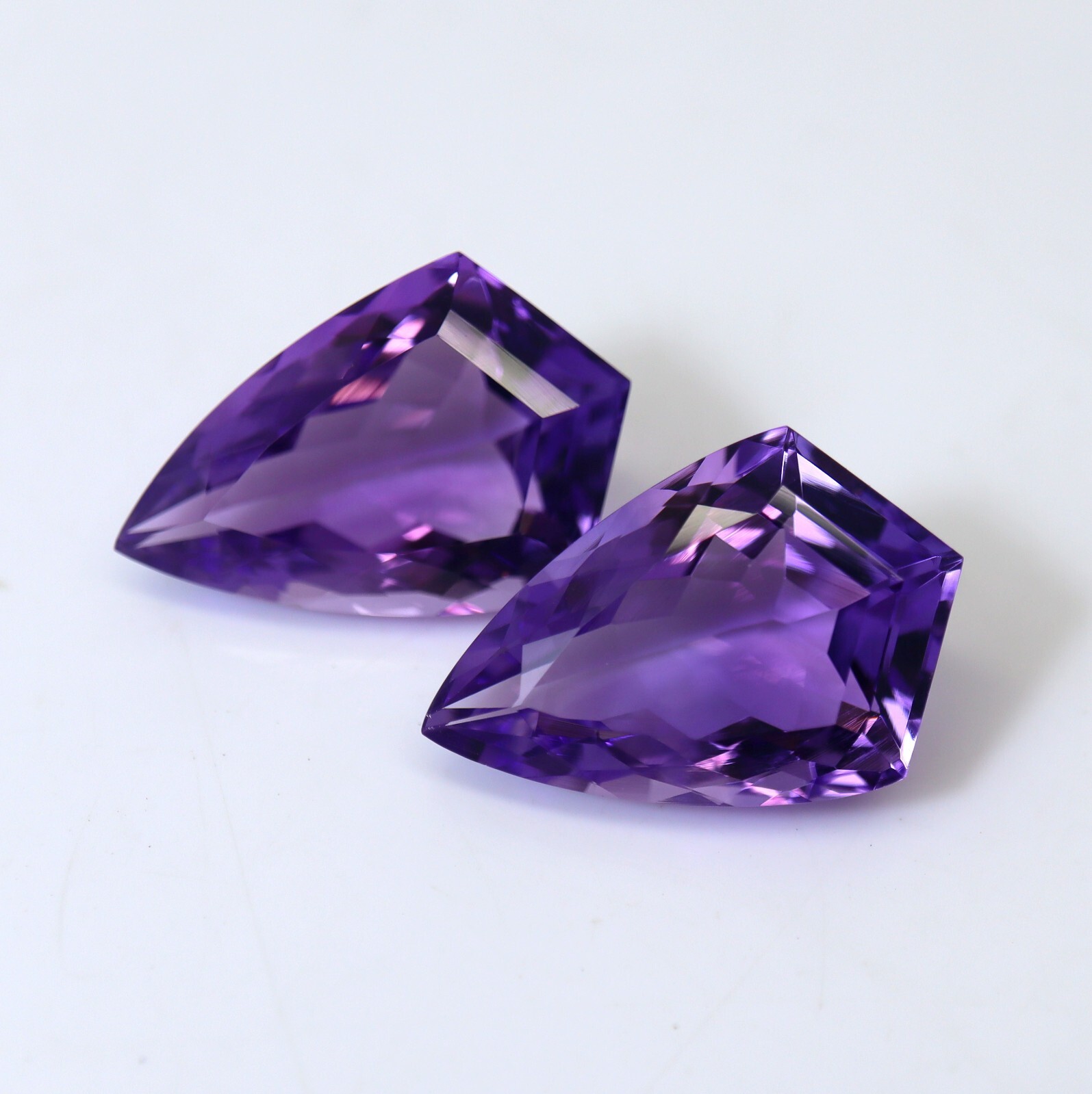 19.2×12.5 MM Natural Purple Blue Brazilian Amethyst Faceted Shield Shape Pair