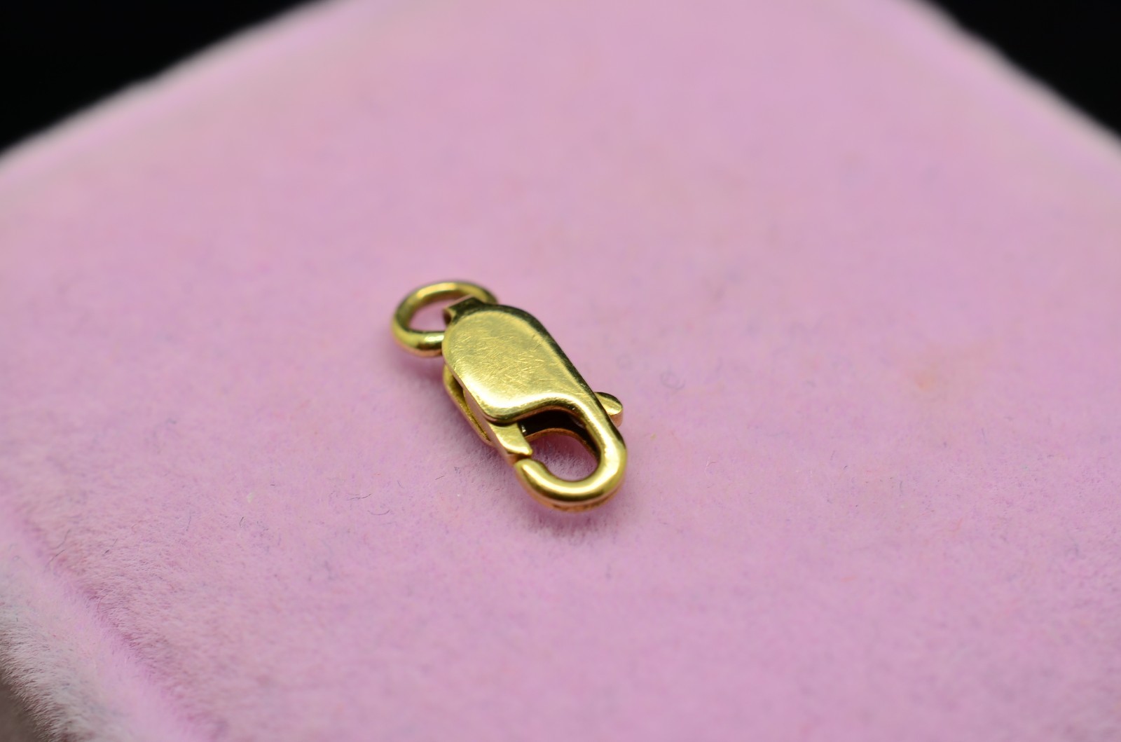14K Yellow Gold Lobster Claw Clasp 9.9mm x 3.7mm 0.5g