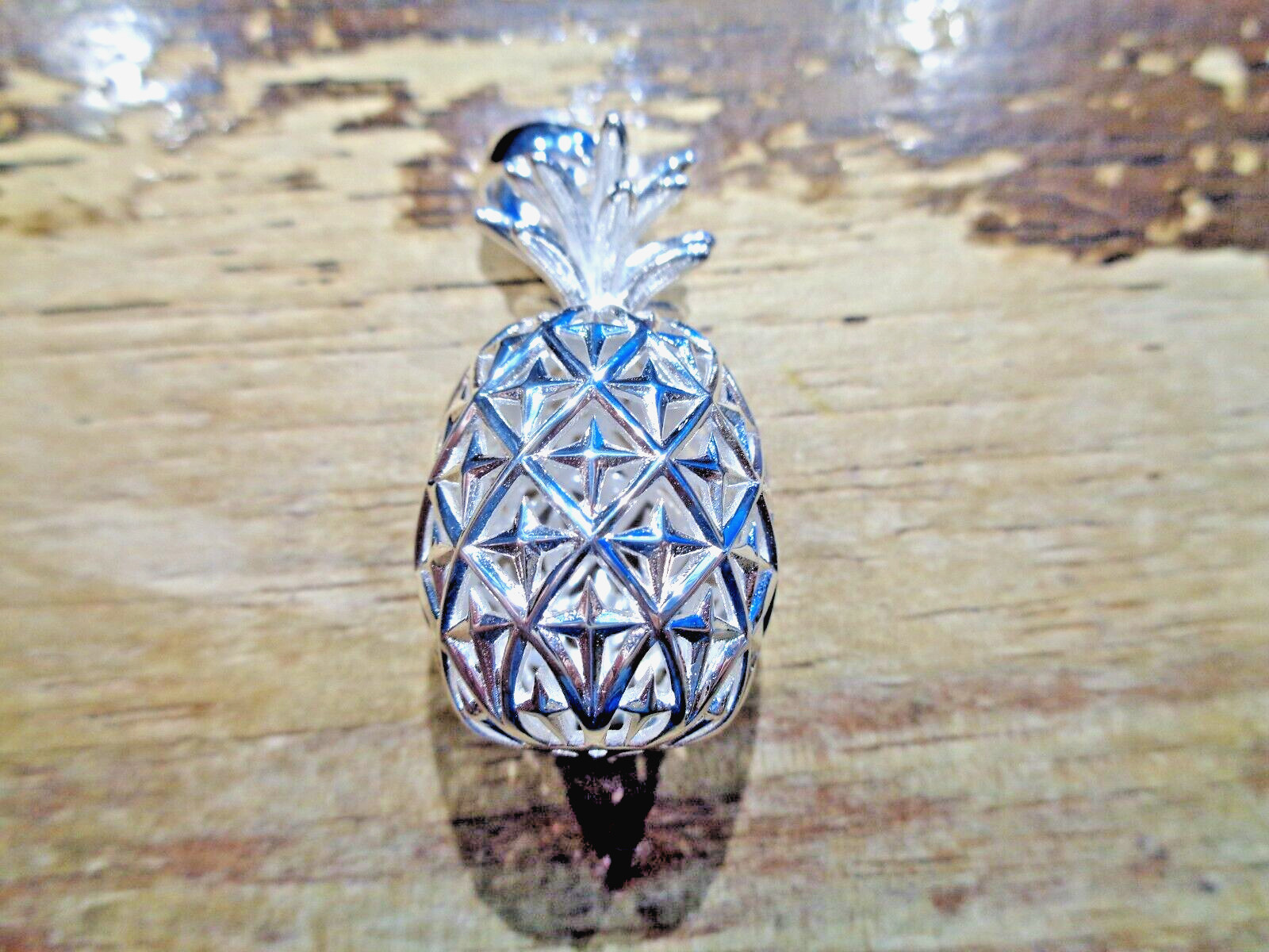 22.5MM BOLD HEAVY SOLID 925 SILVER EXTRA-EXTRA LARGE HAWAIIAN PINEAPPLE PENDANT