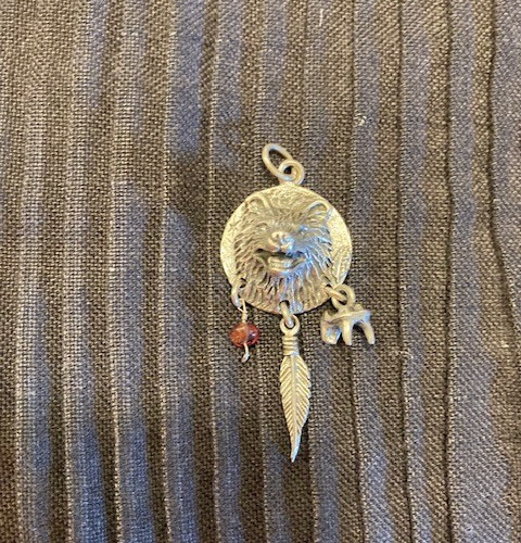 Sterling Wolf Totem Pendant Feather/fangs/Garnet (885)