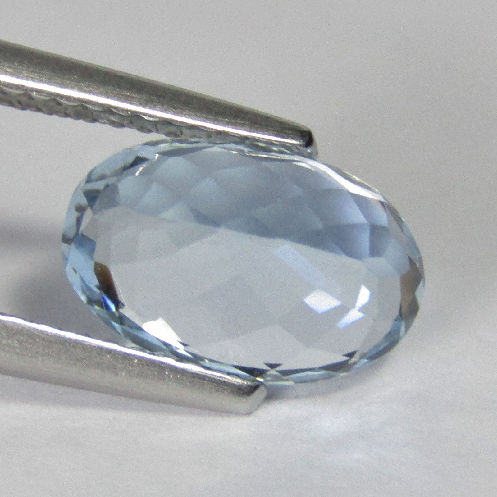 3.06Cts Natural Ravishing Unheated Aquamarine 11×7.2×6.2mm Oval Brazil Gemstone