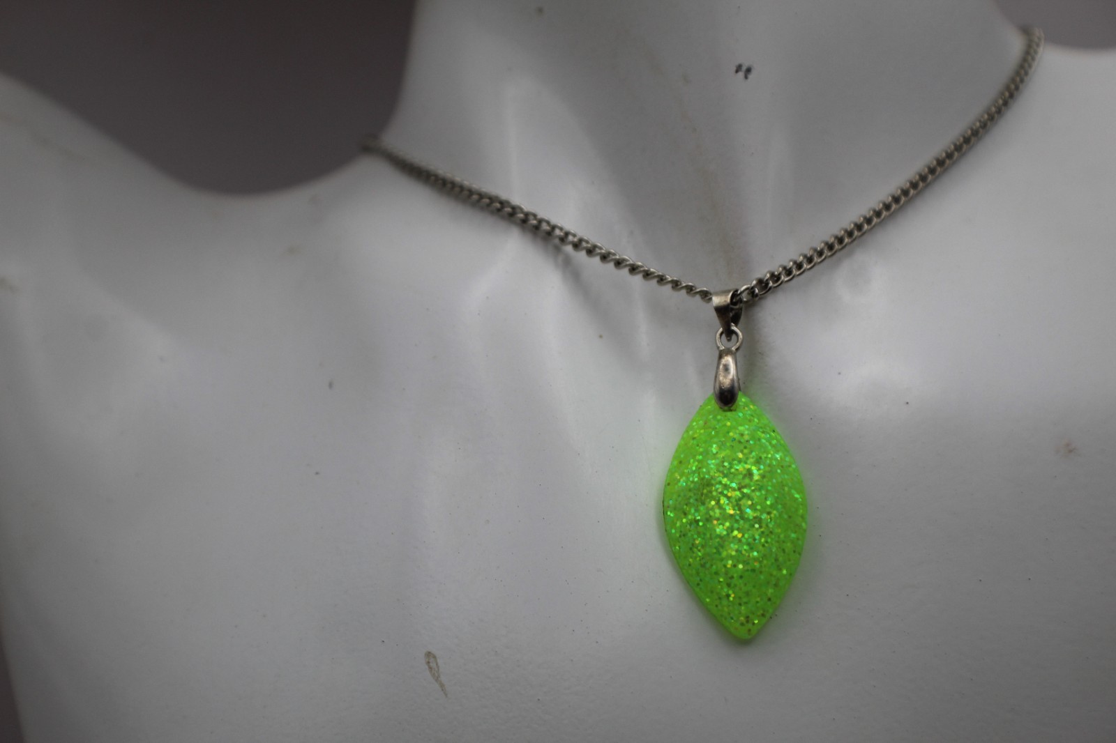 Bright And Shiny Resin Jewelry Set Hoop Earrings And Matching Pendant Necklace