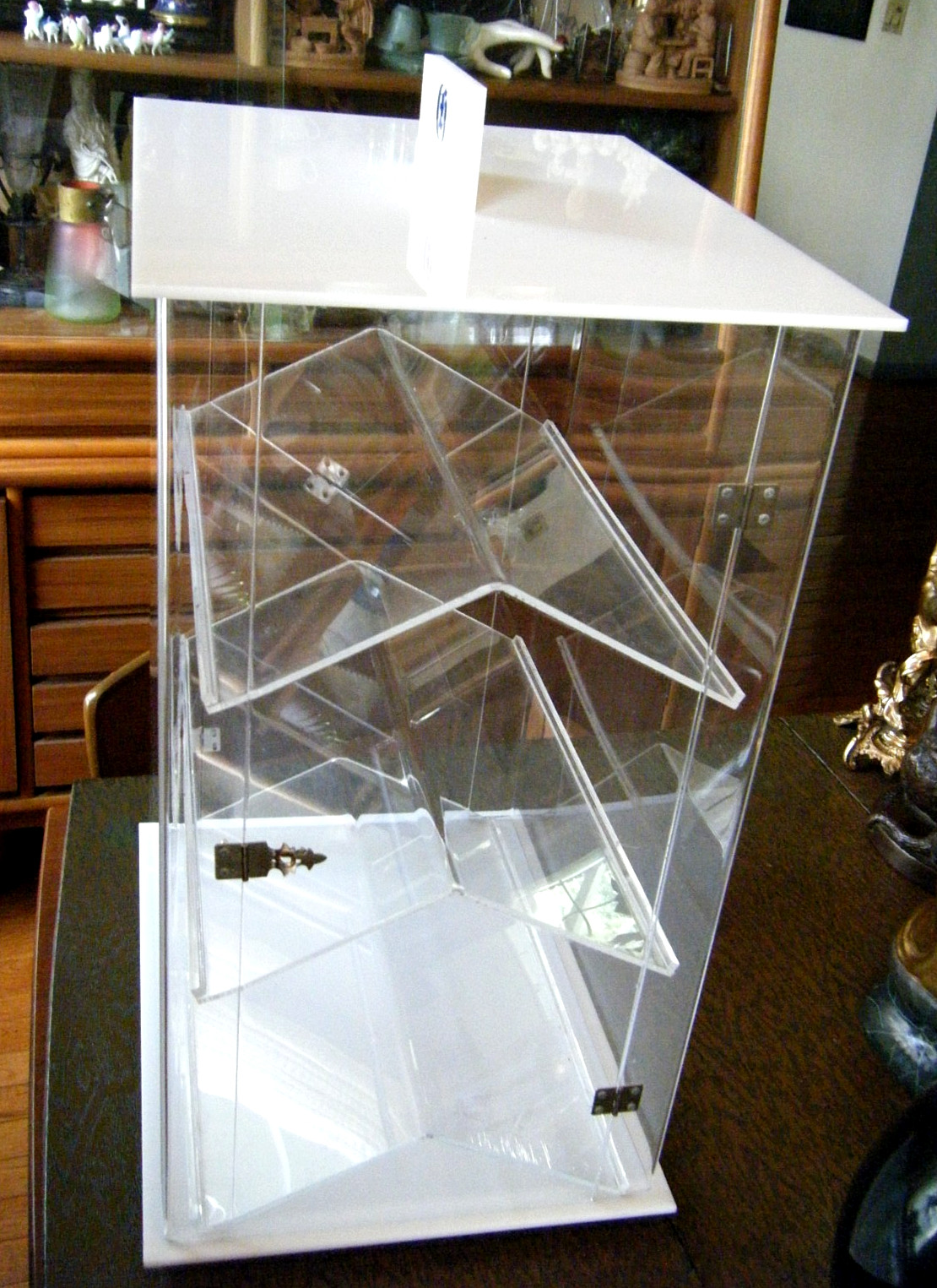 Vintage Charles Hubert Paris Rotating Countertop Lucite Watch Jewelry Display