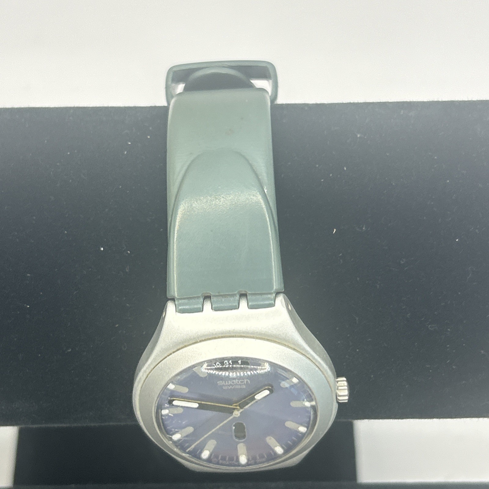 Vintage Swatch Irony Big Extrados Blue Dial Aluminum Watch YGS7011 AG2000 Swis
